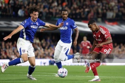 Trực tiếp bóng đá Ipswich Town - Liverpool: Isak lập cú đúp chớp nhoáng (Ngoại hạng Anh)