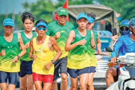 102 ngày hướng tới kỷ lục thế giới