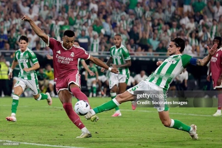 Video bóng đá Real Betis - Real Madrid: Mbappe phung phí 11m, trái đắng khó nuốt (La Liga)