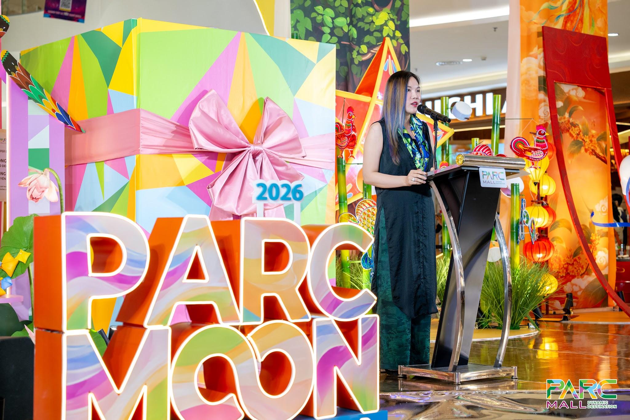 Bà Bùi Nguyệt Nga Phó Tổng GĐ CDT PARC MALL phát biểu tại buổi lễ
