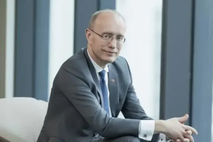 CEO ngân hàng nào lương cao hơn chủ tịch?