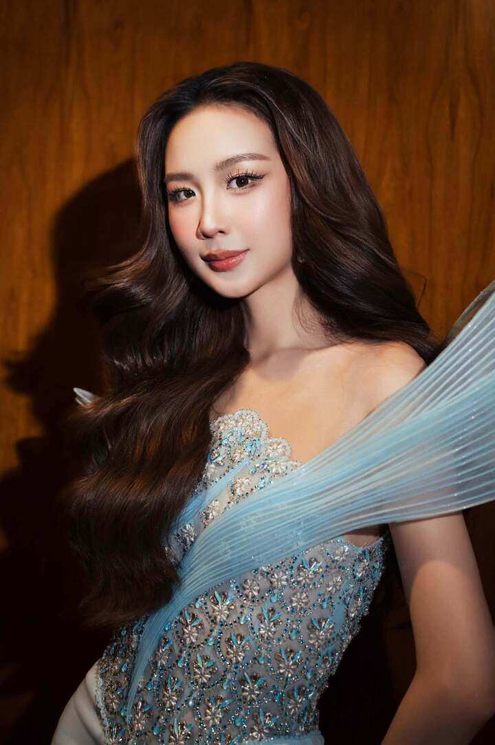Có thể thấy, nền tảng học vấn, khả năng giao tiếp tiếng Anh, kinh nghiệm thi quốc tế và dự án cộng đồng giúp Lê Nguyễn Bảo Ngọc hoàn toàn xứng đáng với thành tích Top 6 tại Miss World 2026.