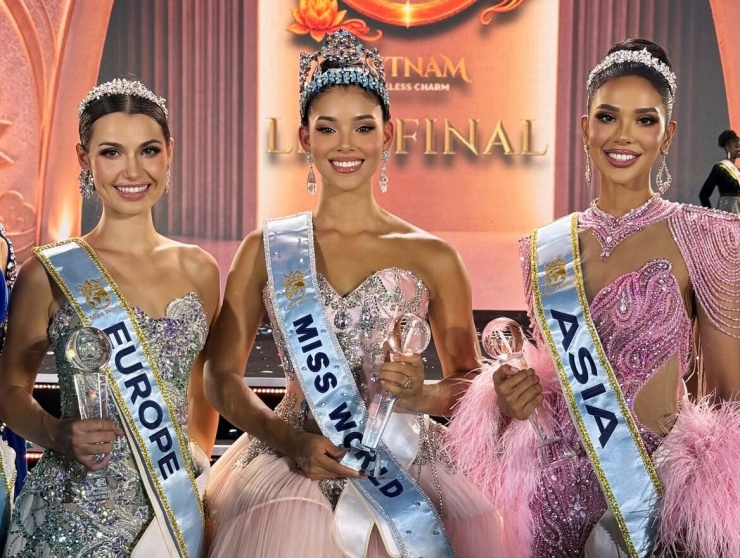 Joheirry Mola đăng quang Miss World trong chung kết tại Nha Trang tối 5/9.