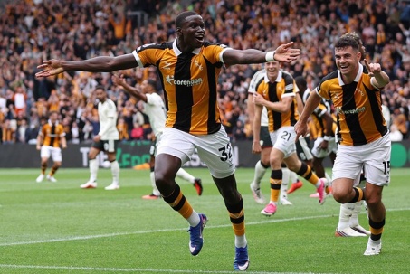 "Kẻ nổi loạn" Hull City ở Ngoại hạng Anh: 18 tân binh, 7 điểm và chưa thủng lưới