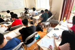 Dạy 'chéo môn' cho học sinh mình phụ trách có vi phạm quy định dạy thêm?