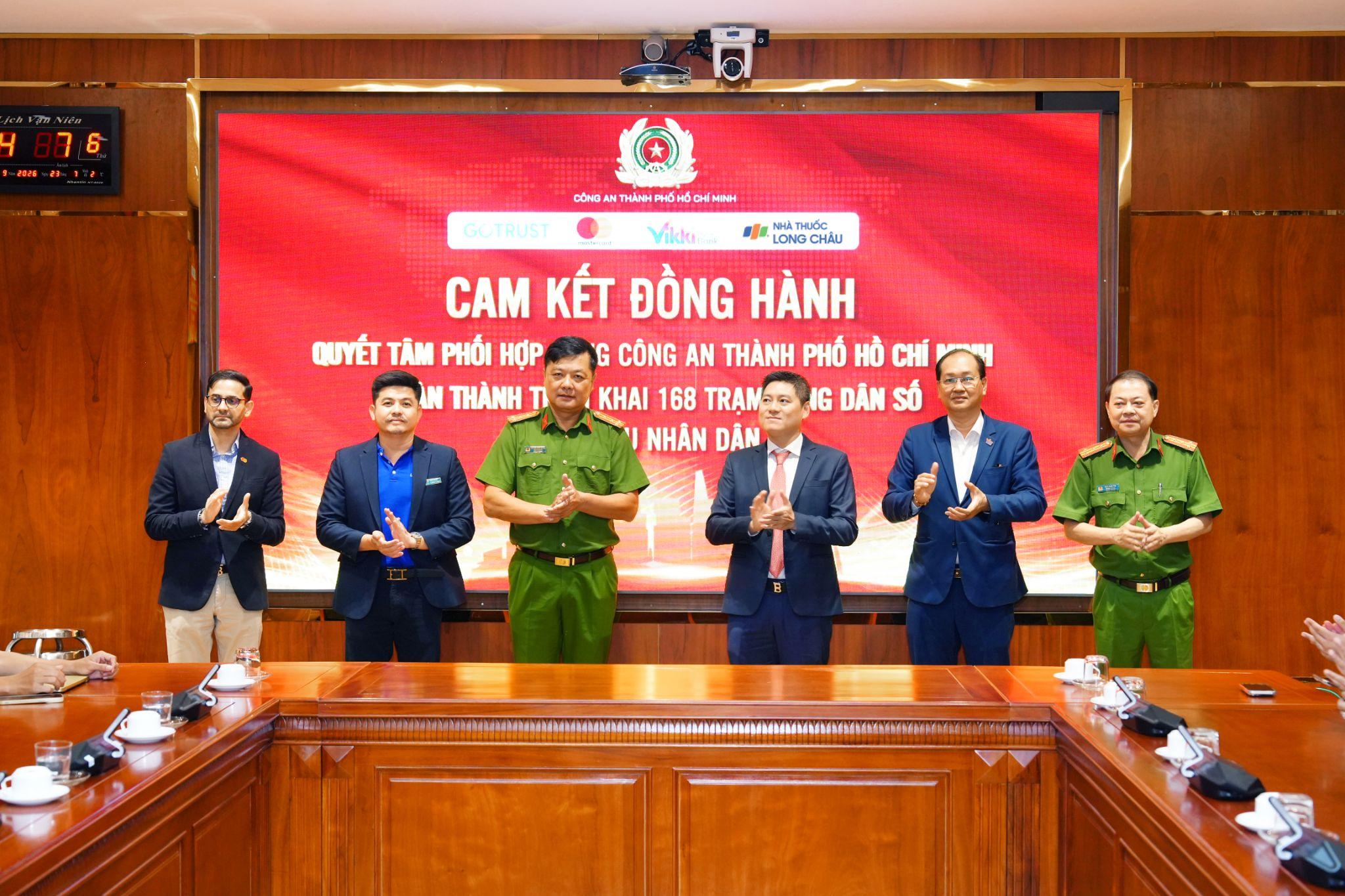 Các đơn vị bày tỏ quyết tâm cao, tận dụng tối đa nguồn lực để triển khai 168 Trạm Công dân số trước khi kết thúc quý II/2027. Ảnh: H.Khánh