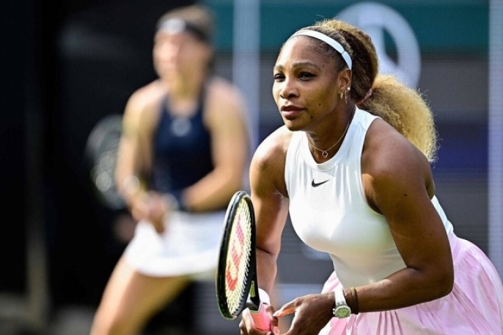 Serena Williams không ăn sáng sớm trong ngày tập luyện