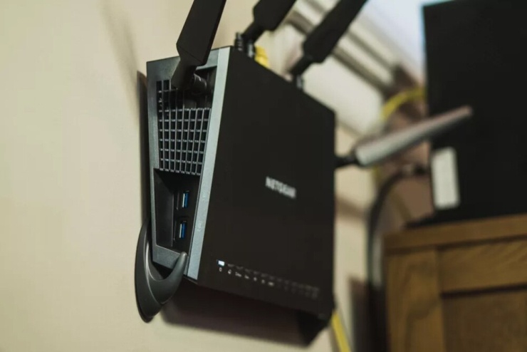 Việc khởi động lại router Wi-Fi tương đối dễ dàng