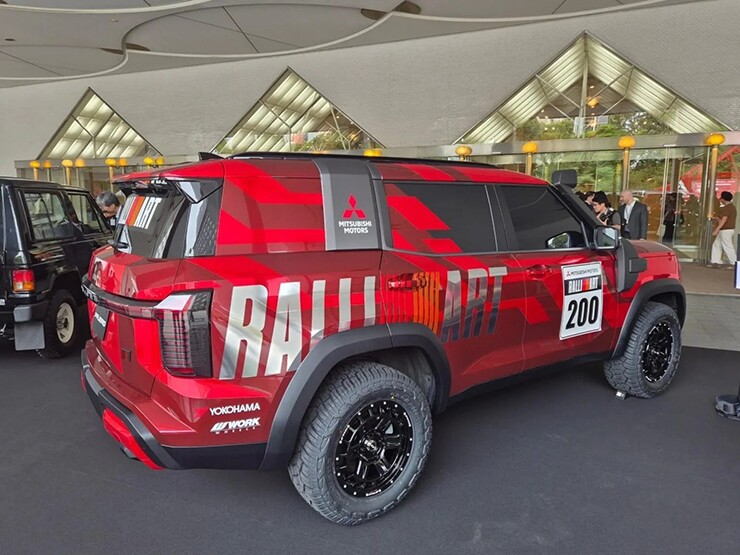 Vừa ra mắt, Mitsubishi Pajero 2026 đã có bản off-road siêu ngầu - 4