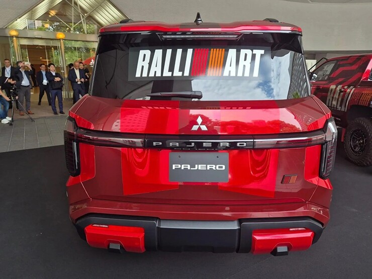 Vừa ra mắt, Mitsubishi Pajero 2026 đã có bản off-road siêu ngầu - 5