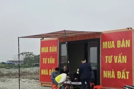 Phạt nặng môi giới BĐS 'chui', có chặn được rủi ro?