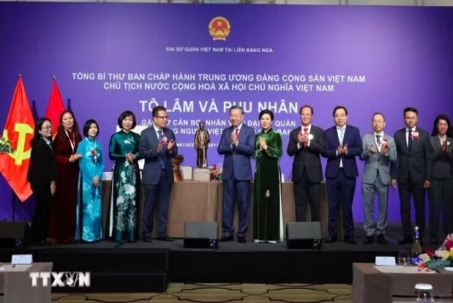 Tổng Bí thư, Chủ tịch nước mong muốn các doanh nhân người Việt tại Nga tiếp tục là hạt nhân kết nối