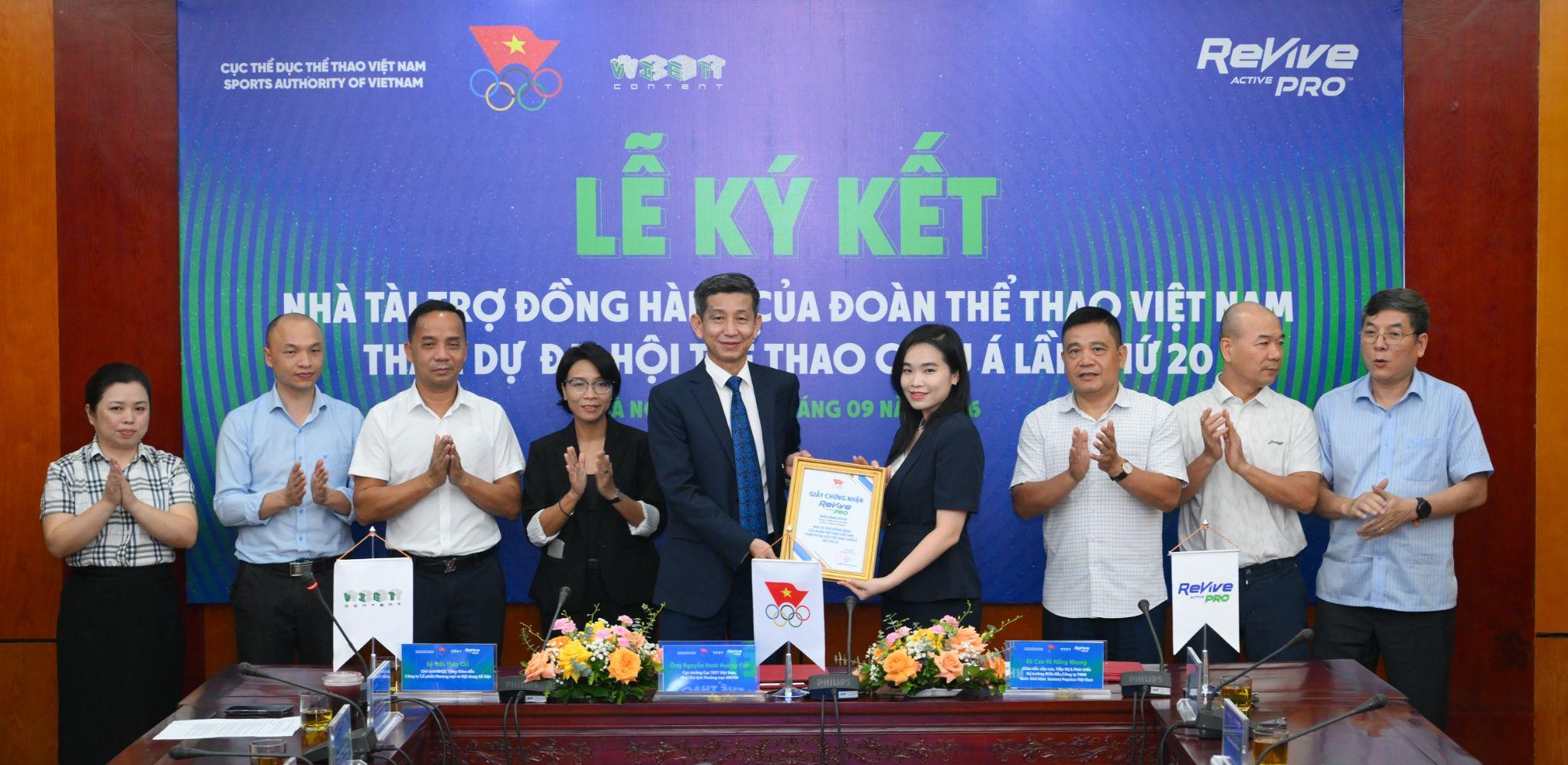 Lễ ký kết đánh dấu cột mốc Revive Thể Thao chính thức đồng hành cùng Đoàn Thể thao Việt Nam, chung sức tiếp lửa tinh thần và tiếp sức các tuyển thủ trước thềm ASIAD 20.
