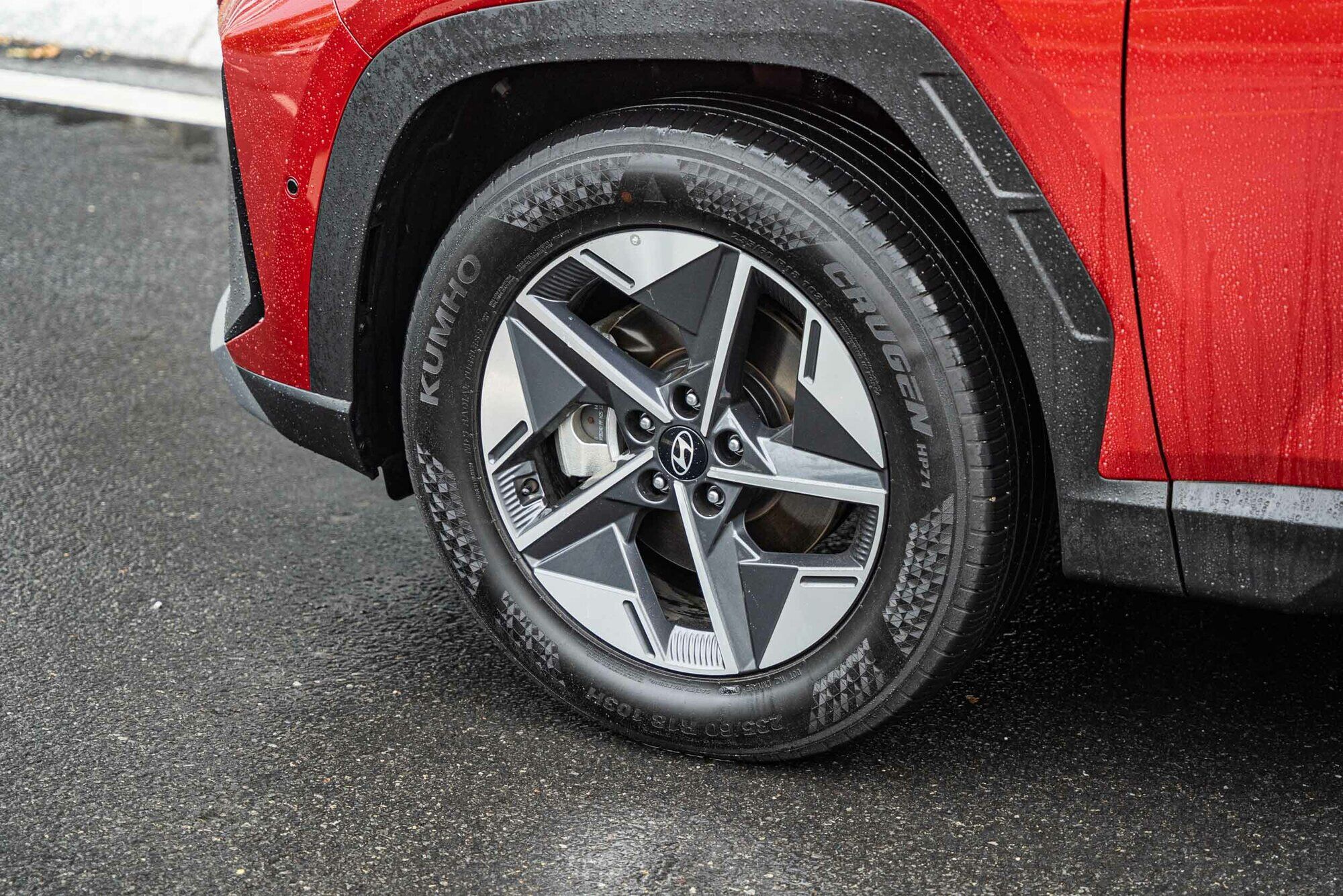 Hyundai Tucson bản động cơ lai hybrid có mặt tại Việt Nam - 4