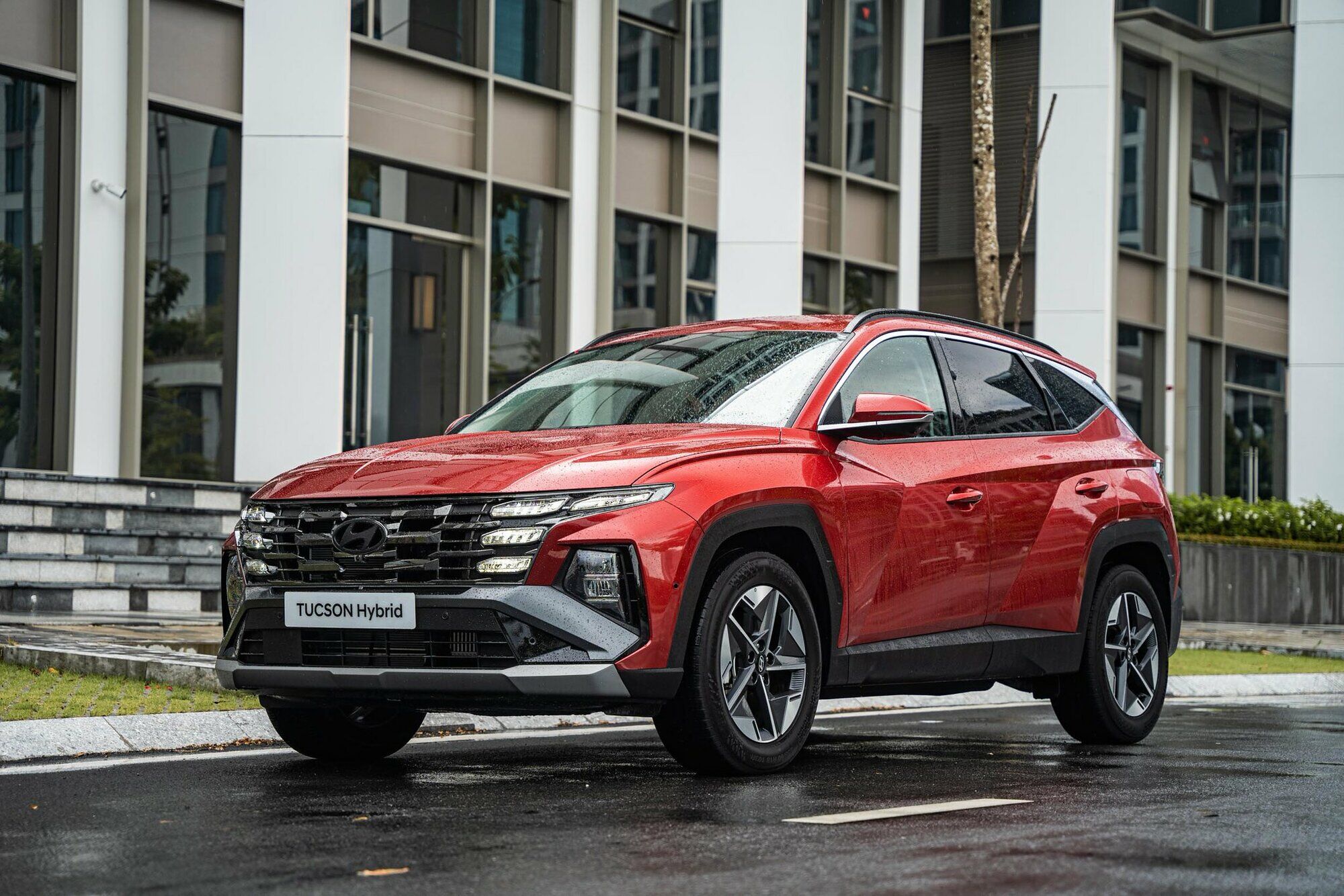 Hyundai đang chuẩn bị mở rộng danh mục xe điện hóa tại Việt Nam với phiên bản Tucson Hybrid.