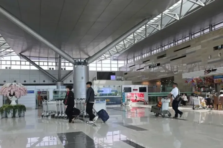 Buốt ruột sân bay Cần Thơ 'vắng tanh vắng ngắt' lại đề xuất xây mới