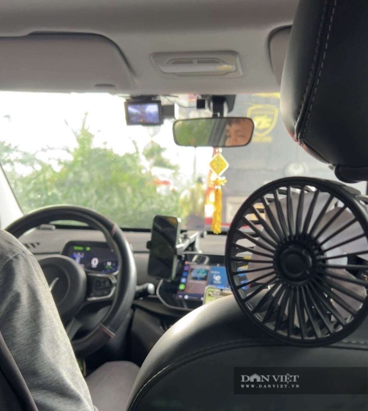 Lượng xe tham gia GrabCar nhiều, khách không tăng nên tài xế ít chuyến hơn.