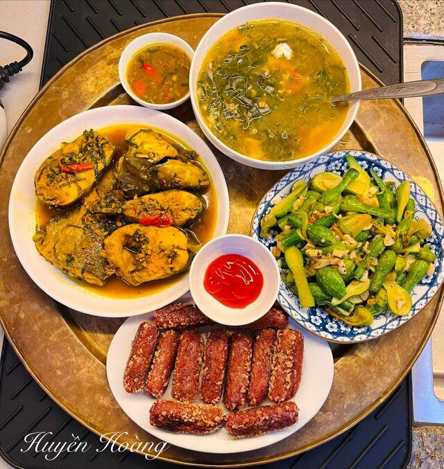 7 mâm cơm gia đình đầu thu truyền cảm hứng của mẹ đảm ở Hà Nội - 6