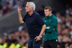 Mourinho thừa nhận Real Madrid thắng trận cầu "điên rồ", đòi có 13 bàn