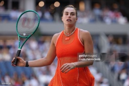 Rực lửa US Open: Sabalenka thắng nhọc, Tiafoe kịch chiến 5 set tranh vé bán kết
