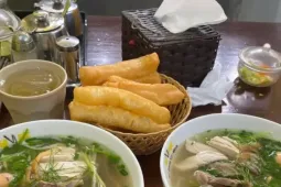 Bữa trưa 30.000 đồng ngày càng khó tìm