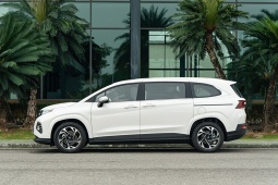 Giá xe Hyundai Custin mới nhất tháng 9/2026
