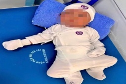 Phát hiện bé trai sơ sinh trong túi nilon