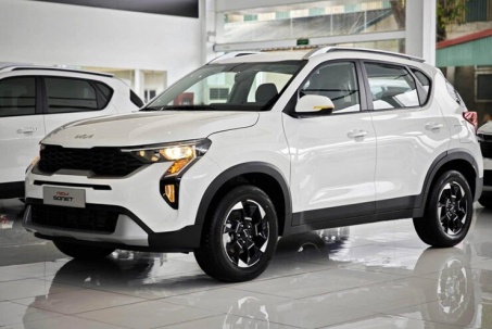 Kia Sonet giảm giá mạnh tại đại lý, bản AT chưa đến 440 triệu đồng