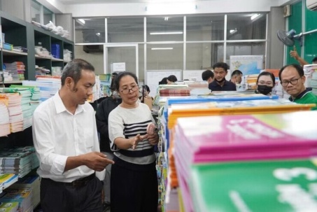 Không mua được sách giáo khoa, photo nguyên cuốn có bị phạt?