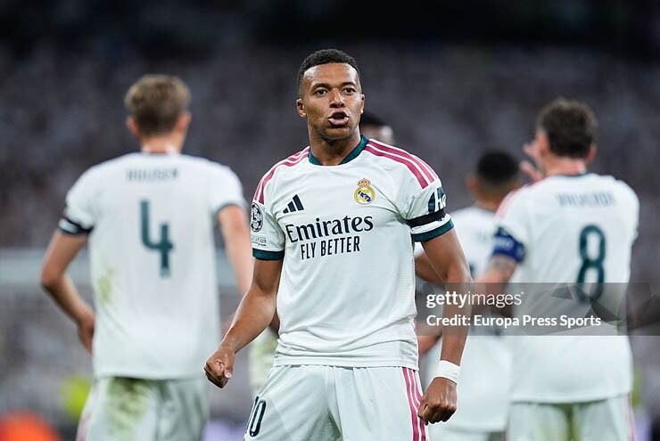 Mbappe đến Real Madrid muộn hơn so với dự định ban đầu
