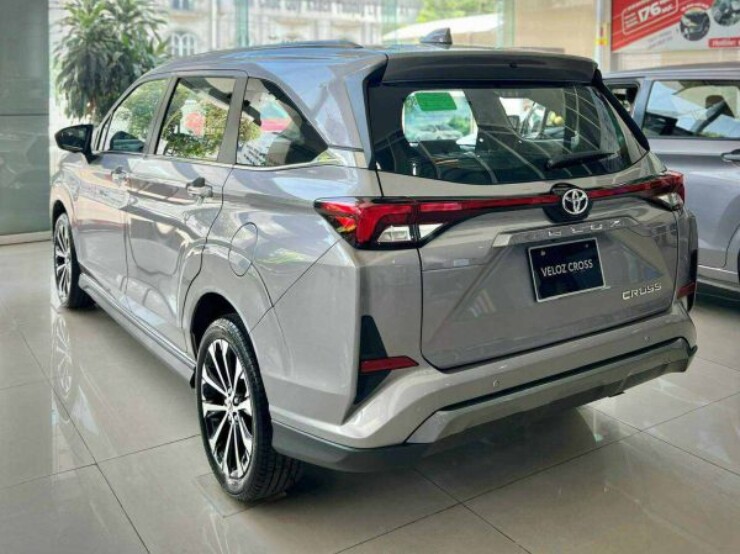 Cần mua MPV gia đình, nên chọn Honda BR-V hay Toyota Veloz Cross? - 4