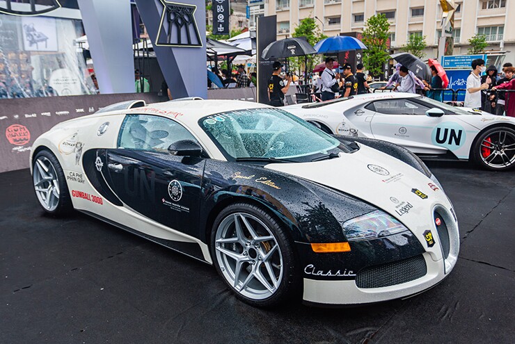 Bugatti suýt bị phạt nguội oan có phải siêu xe 50 tỷ của ông Đặng Lê Nguyên Vũ?