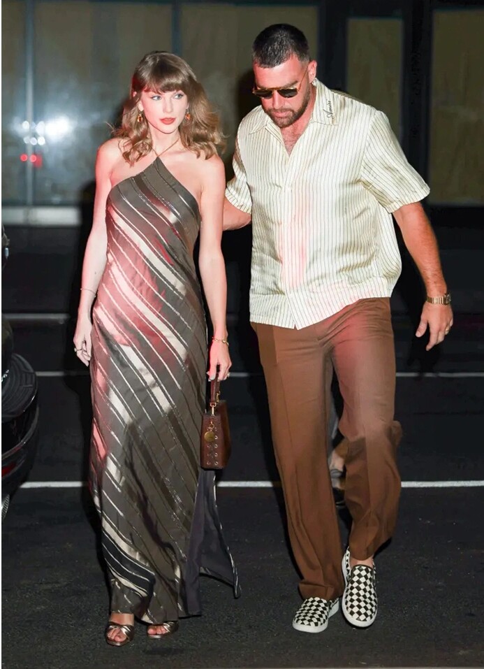 Taylor và Travis tới New York hôm 6/9. Ảnh: Backgrid