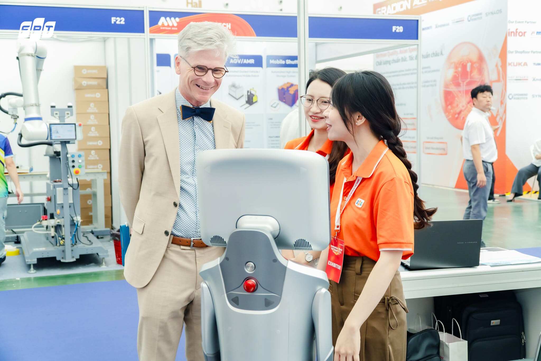 FPT mang đến triển lãm trải nghiệm Akabot thế hệ mới cùng loạt tính năng AI mới