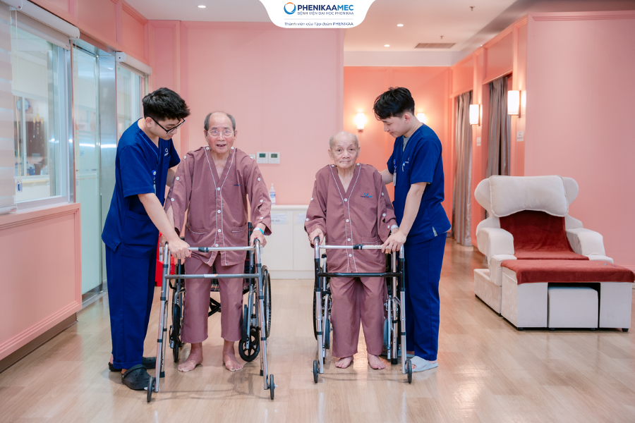 Phục hồi chức năng được hướng dẫn bởi đội ngũ kỹ thuật viên giàu kinh nghiệm