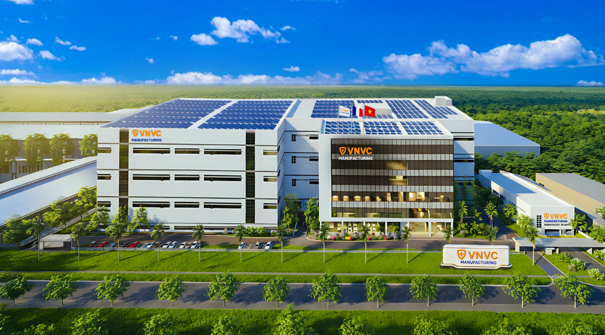 Nhà máy Vắc xin và Sinh phẩm VNVC có vốn đầu tư giai đoạn đầu hơn 2.500 tỷ đồng, diện tích hơn 26.000 m², công suất thiết kế khoảng 120 triệu liều mỗi năm, hướng tới đáp ứng các tiêu chuẩn quốc tế.