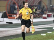 Vẻ đẹp "bốc lửa" của trọng tài Hà Thị Phượng làm nhiệm vụ tại World Cup U20 nữ 2026