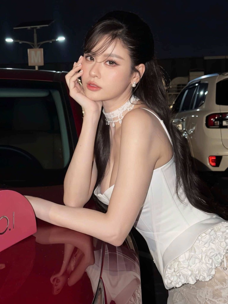 Trương Quỳnh Anh gợi cảm ở tuổi 37 - 2