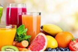 5 lý do vì sao ăn trái cây tươi tốt hơn chỉ uống nước ép
