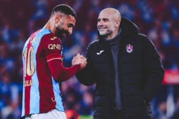 Tin mới nhất bóng đá sáng 12/9: Thực hư đội Salah mời Guardiola, MU "cấm cửa" 685 fan