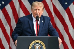 Ông Trump nêu nguồn tiền để tặng 5.000 USD cho mỗi người Mỹ