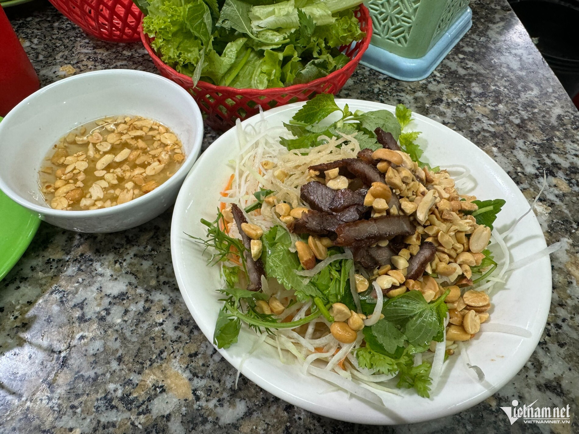 Một số món ngon, giá bình dân trong chợ Mơ