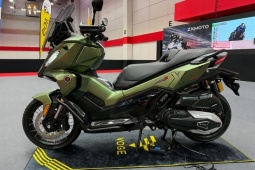 Tay ga “khủng” sở hữu động cơ 2 xi-lanh, 43,5 mã lực và loạt trang bị hiếm thấy