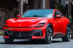Đây là mẫu siêu SUV Ferrari Purosangue đầu tiên lăn bánh tại Việt Nam