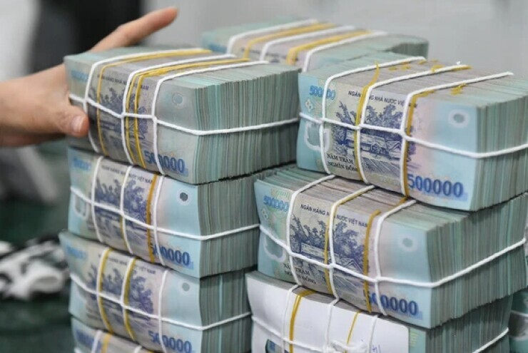 Con trai chủ tịch ngân hàng chi hàng trăm tỷ mua cổ phiếu