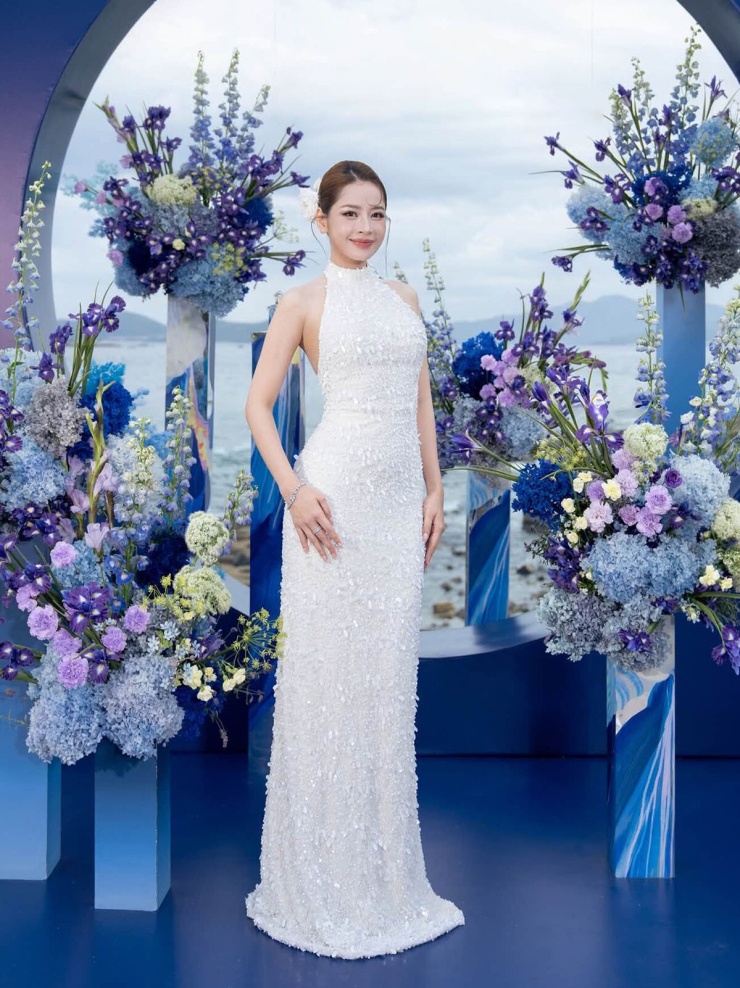'Gái hai con' Đỗ Mỹ Linh tôn vòng một nảy nở - 6
