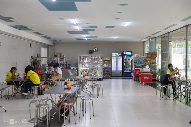 Trụ sở cũ 'lột xác' thành trường ba cấp học ở TP HCM - 16