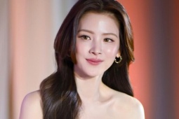 Mỹ nhân Thái Lan Baifern hội ngộ Hoa hậu Thanh Thủy, Tiểu Vy