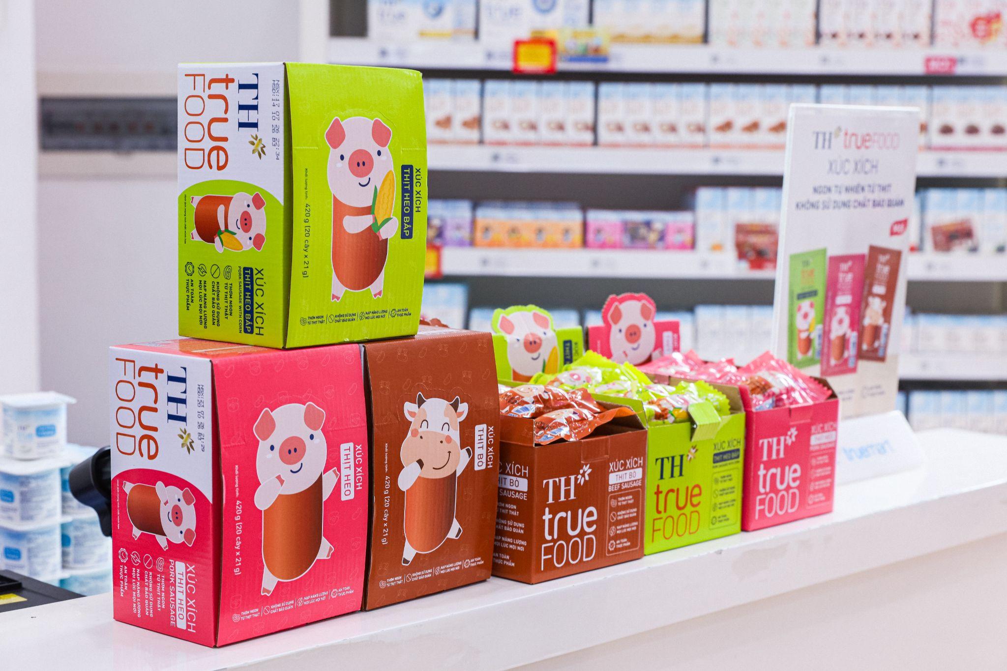 Xúc xích tiệt trùng TH true FOOD 21g có 3 vị: thịt heo, thịt bò, thịt heo bắp