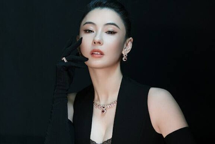 3 lý do khiến Trương Bá Chi trở thành 'con cưng thương hiệu' ở tuổi 46